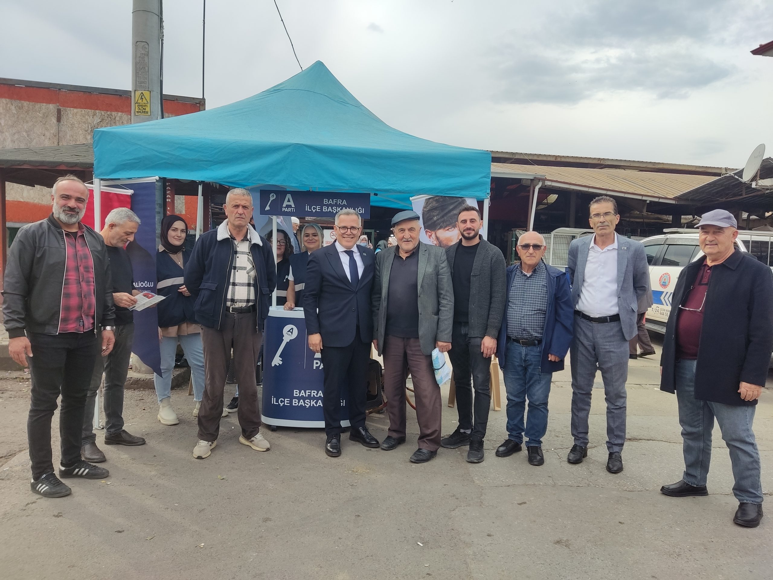 Anahtar Parti Bafra Teşkilatı Sahada Halkla Buluşmaya devam ediyor